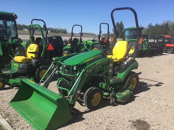 2019 John Deere 1025R Tractor Compact