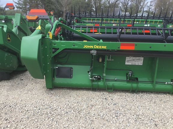 2022 John Deere RD45F Header Combine