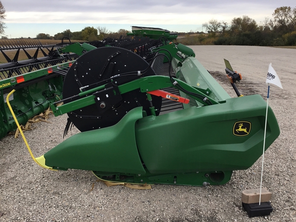 2022 John Deere RD45F Header Combine