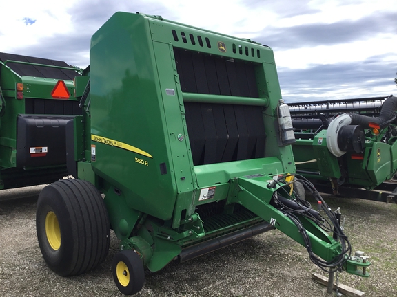 2022 John Deere 560R Baler/Round