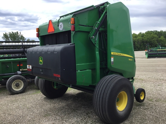 2022 John Deere 560R Baler/Round