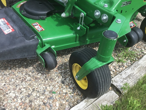 2022 John Deere Z930M Mower/Zero Turn