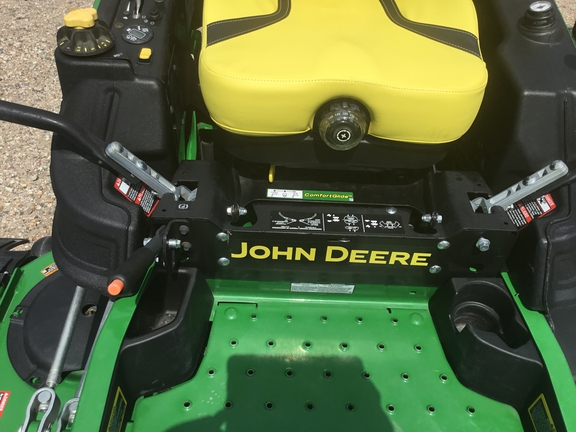 2022 John Deere Z930M Mower/Zero Turn