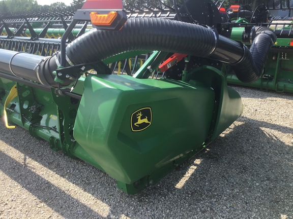 2022 John Deere RD45F Header Combine