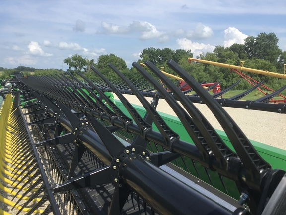 2022 John Deere RD45F Header Combine