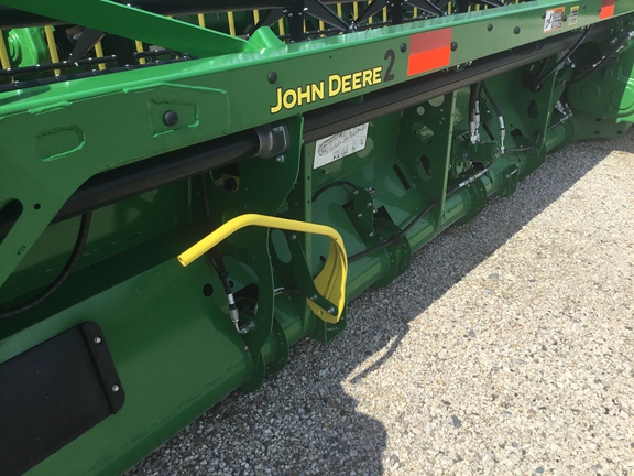 2022 John Deere RD40F Header Combine