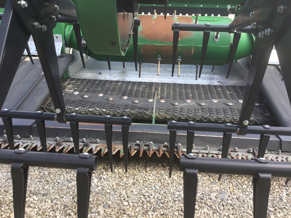 2022 John Deere RD40F Header Combine