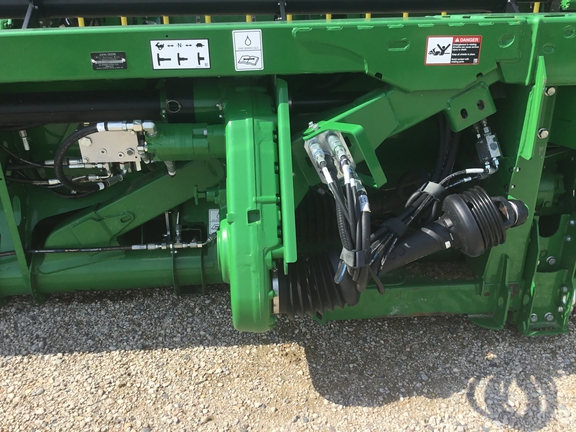 2022 John Deere RD40F Header Combine