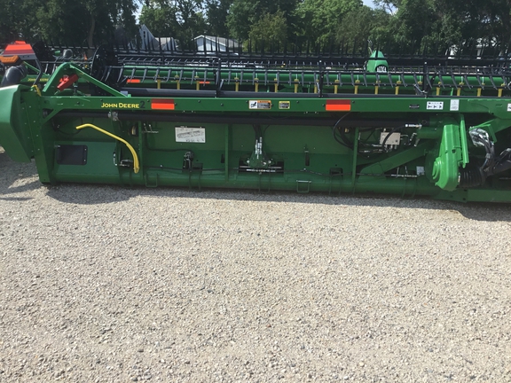 2022 John Deere RD40F Header Combine