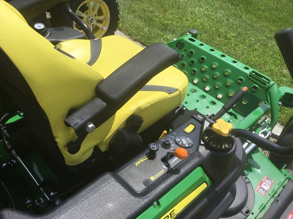 2017 John Deere Z920M Mower/Zero Turn