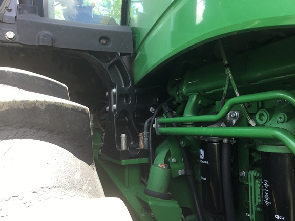 2017 John Deere 9620R Tractor 4WD