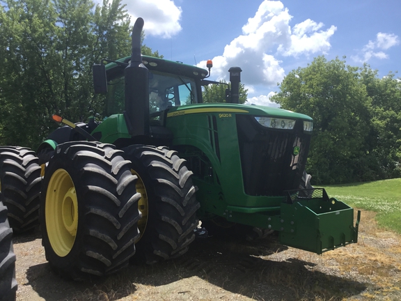 2017 John Deere 9620R Tractor 4WD