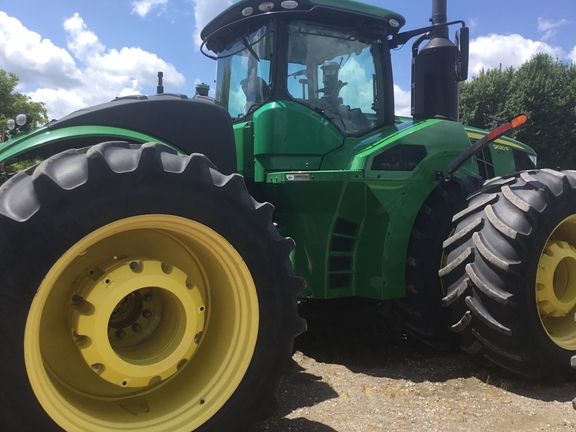 2017 John Deere 9620R Tractor 4WD