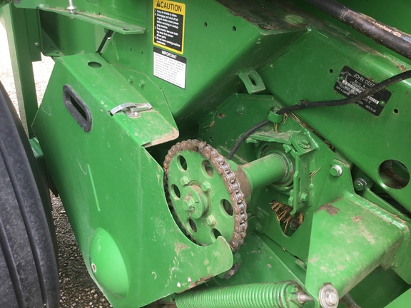 2022 John Deere 560R Baler/Round