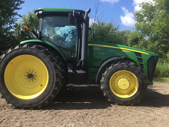 2010 John Deere 8295R Tractor