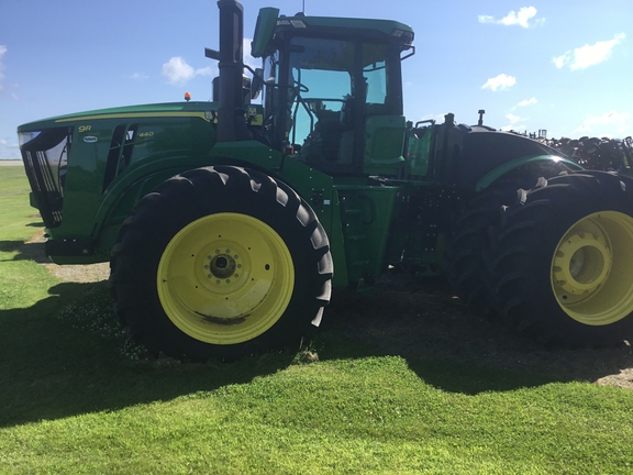 2023 John Deere 9R 440 Tractor 4WD