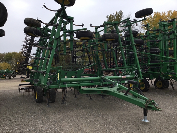 2009 John Deere 2210 Field Cultivator