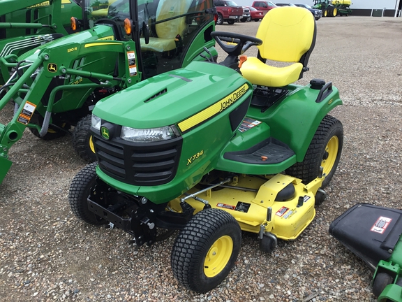 2016 John Deere X734 Garden Tractor