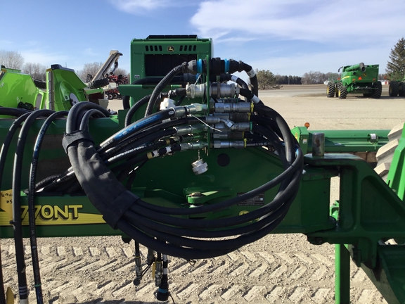 2013 John Deere 1770NT CCS Planter