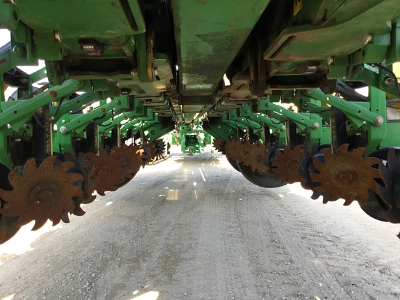 2013 John Deere 1770NT CCS Planter