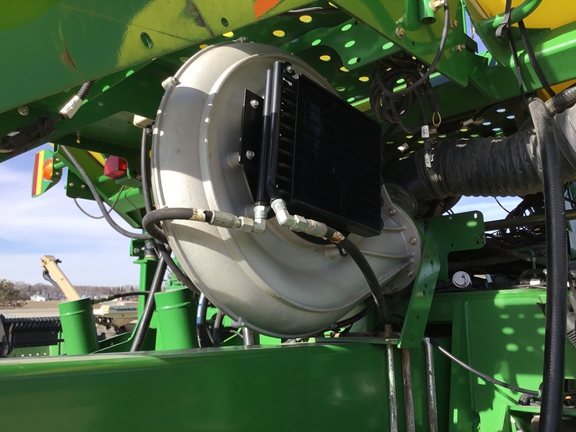 2013 John Deere 1770NT CCS Planter