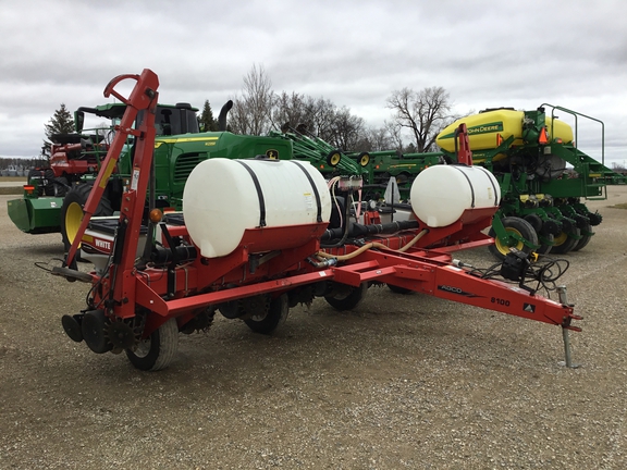 2008 AGCO White 8108 Planter