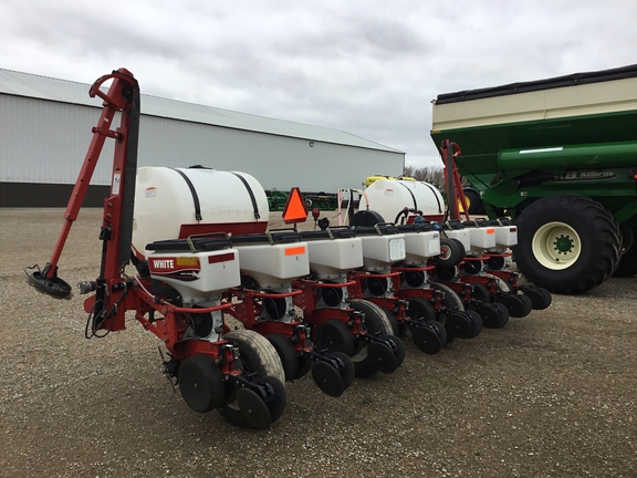 2008 AGCO White 8108 Planter