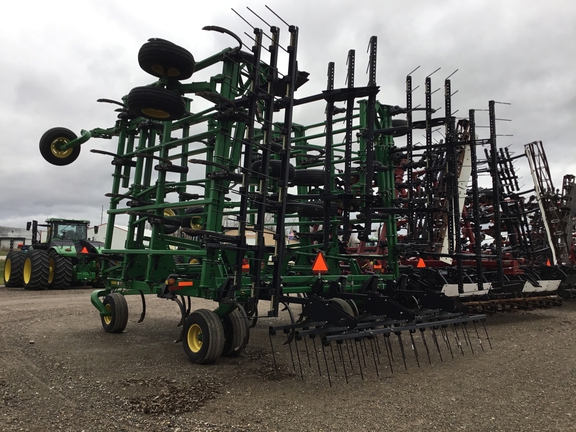 2012 John Deere 2410 Chisel Plow