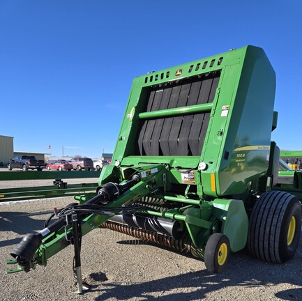 2021 John Deere 560M Baler/Round