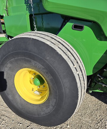 2021 John Deere 560M Baler/Round