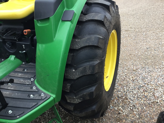 2016 John Deere 4044M Tractor Compact