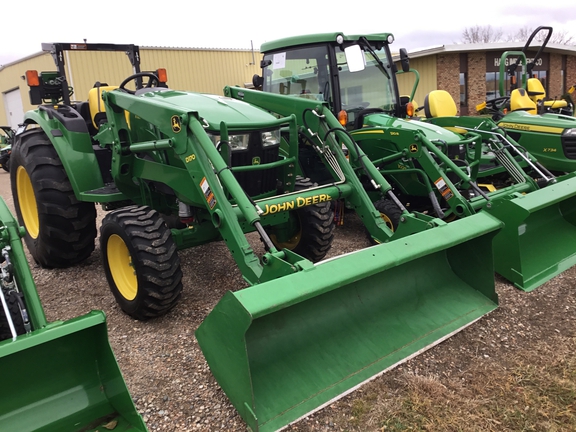 2016 John Deere 4044M Tractor Compact