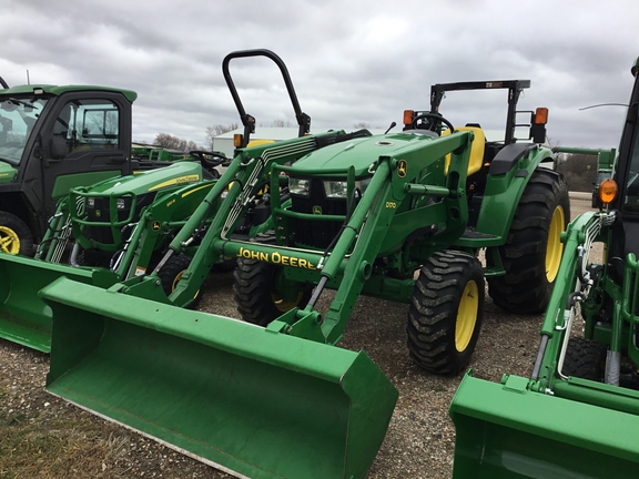 2016 John Deere 4044M Tractor Compact