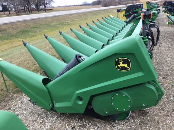 2023 John Deere C12R Header Corn Head