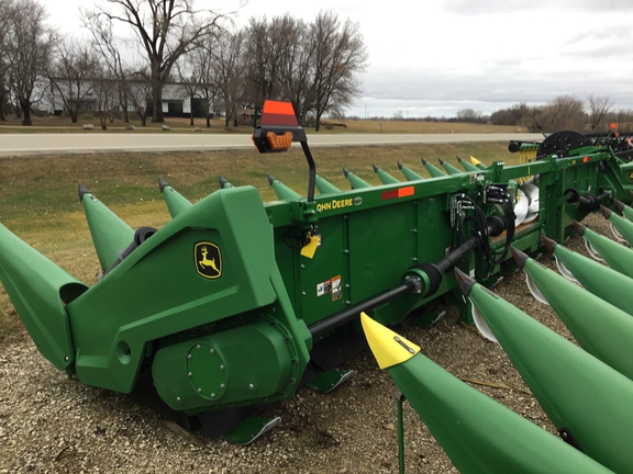 2023 John Deere C12R Header Corn Head