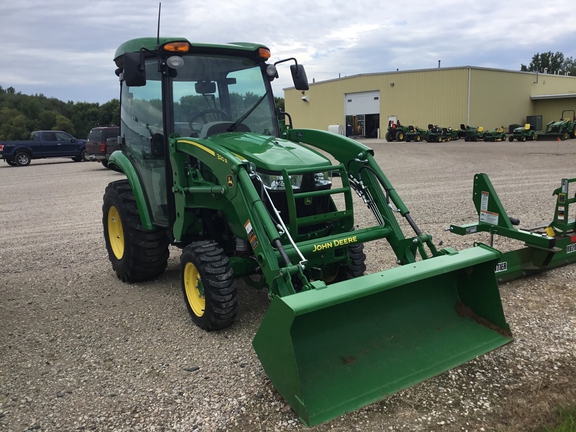 2022 John Deere 3039R Tractor Compact
