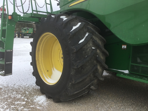 2019 John Deere S760 Combine