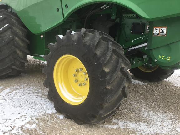 2019 John Deere S760 Combine