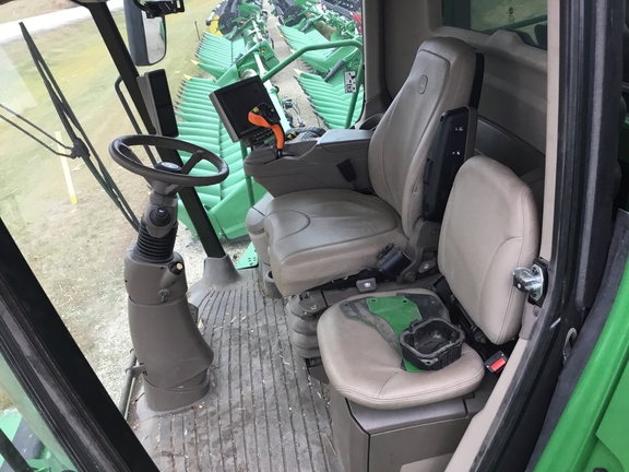 2021 John Deere S780 Combine