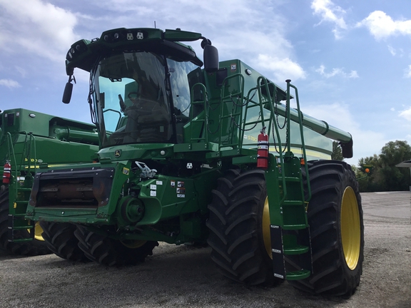 2023 John Deere S780 Combine