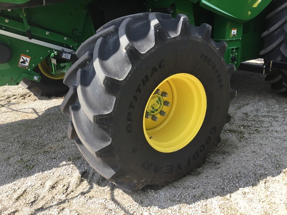 2023 John Deere S780 Combine