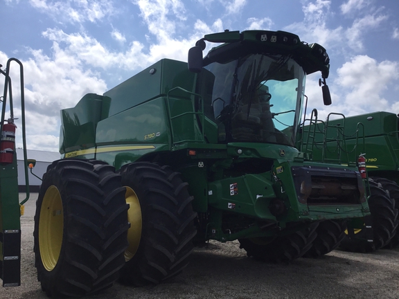 2023 John Deere S780 Combine
