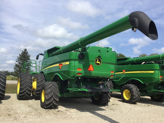 2023 John Deere S780 Combine