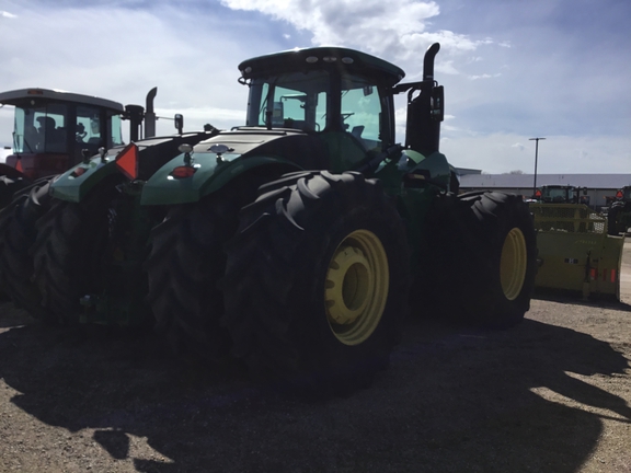 2022 John Deere 9570R Tractor 4WD