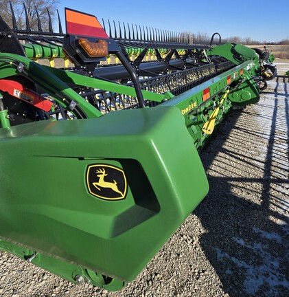 2023 John Deere RD45F Header Combine