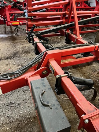 2010 Case IH TIGERMATE 200 Field Cultivator