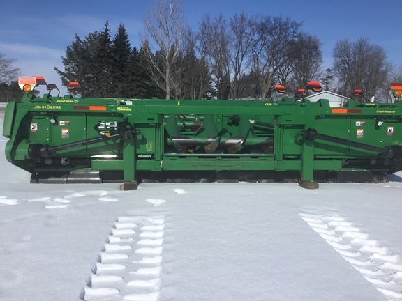 2013 John Deere 608C Header Corn Head