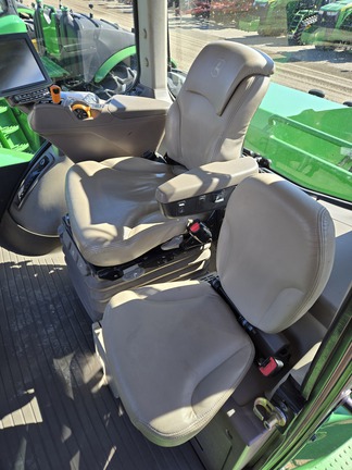 2015 John Deere 9570R Tractor 4WD