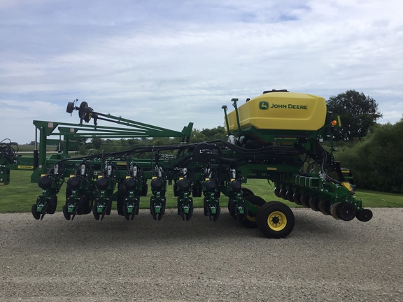 2025 John Deere DB44 Planter