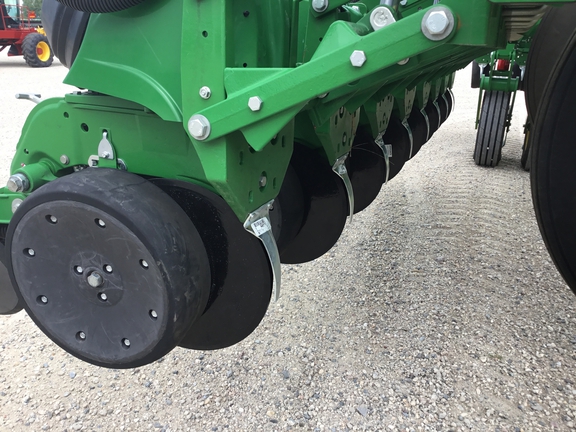 2021 John Deere 1795 Planter